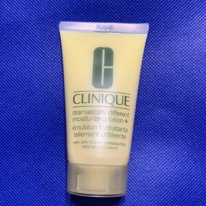 CLINIQUE Dramatically Different Moisturizing lotion. 1.7 fl.oz./50ml. New!